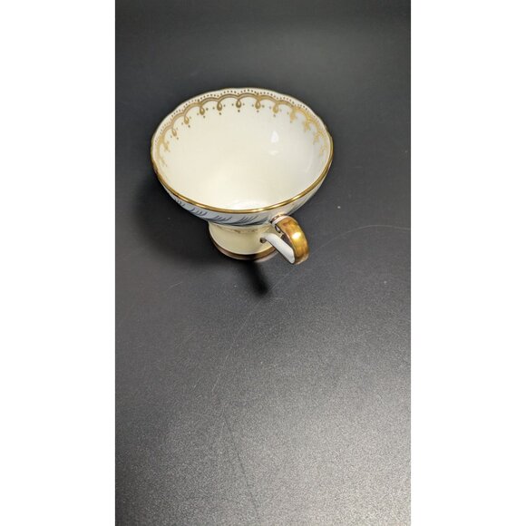 Vintage Aynsley England Bone China Tea Cup Gold Trim - Picture 13 of 14